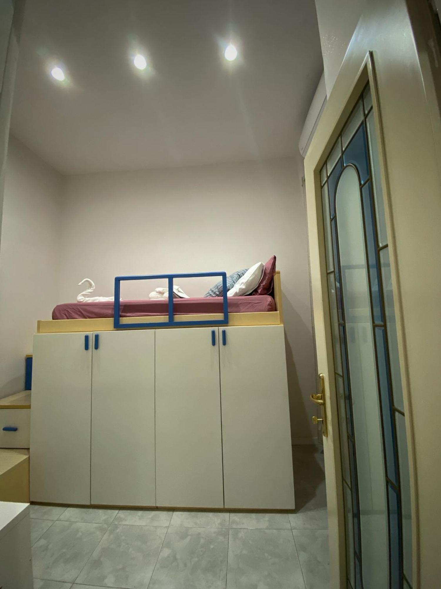 La Casa Al Centro " Vicino Al Centro Storico Di Napoli" Apartman Kültér fotó